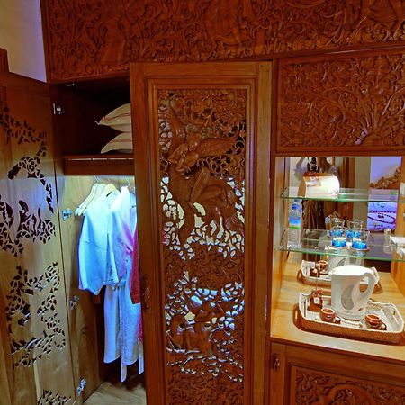 The Hotel By The Red Canal Mandalay Kamer foto