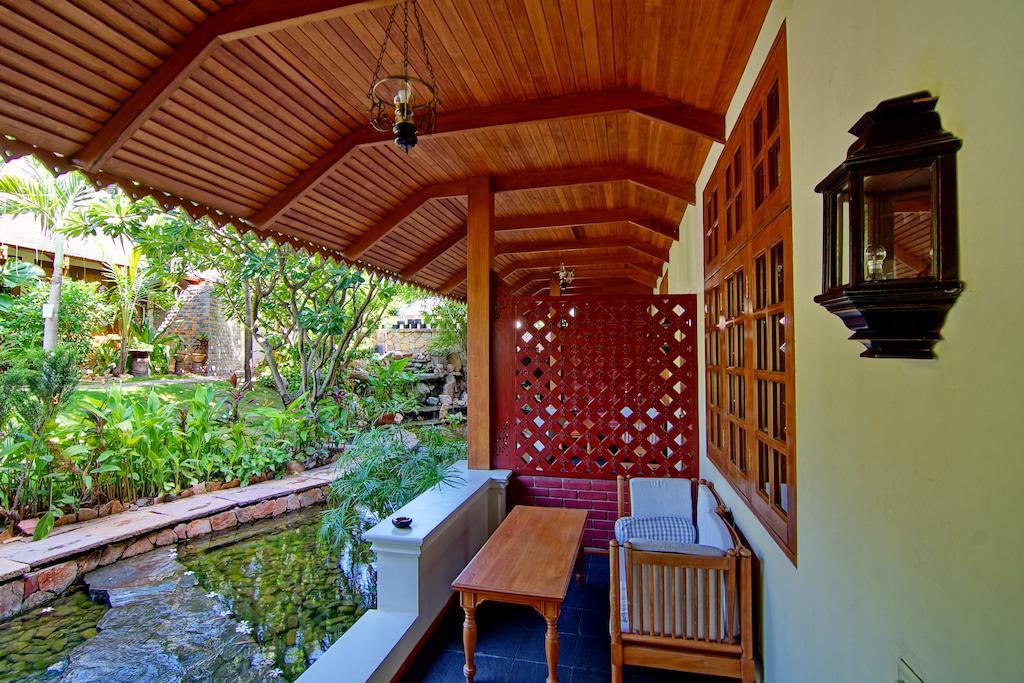 The Hotel By The Red Canal Mandalay Buitenkant foto