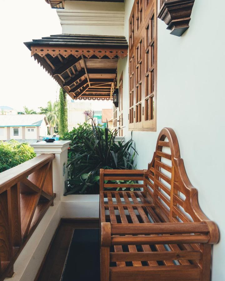 The Hotel By The Red Canal Mandalay Buitenkant foto